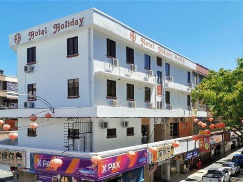 Hotel Holiday Кота Кинабалу Екстериор снимка
